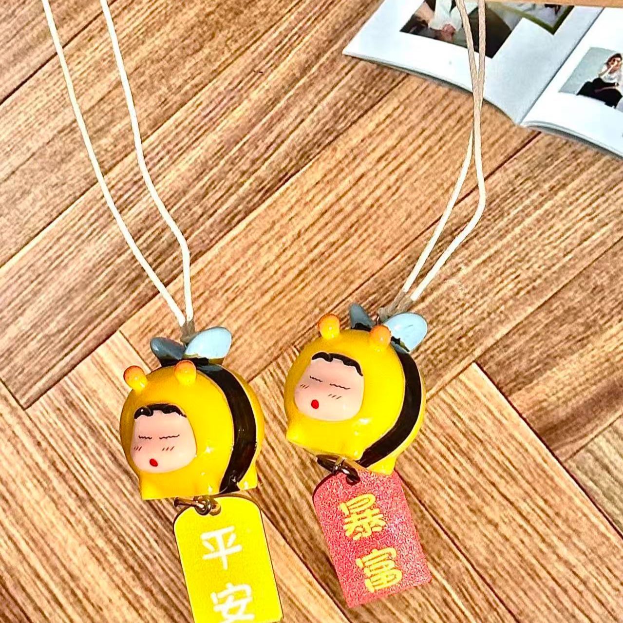 짱구는 못말려 꿀벌 코스프레 피규어 자동차 장식 펜던트 - Car Accessories Hanging 리뷰 및 가격